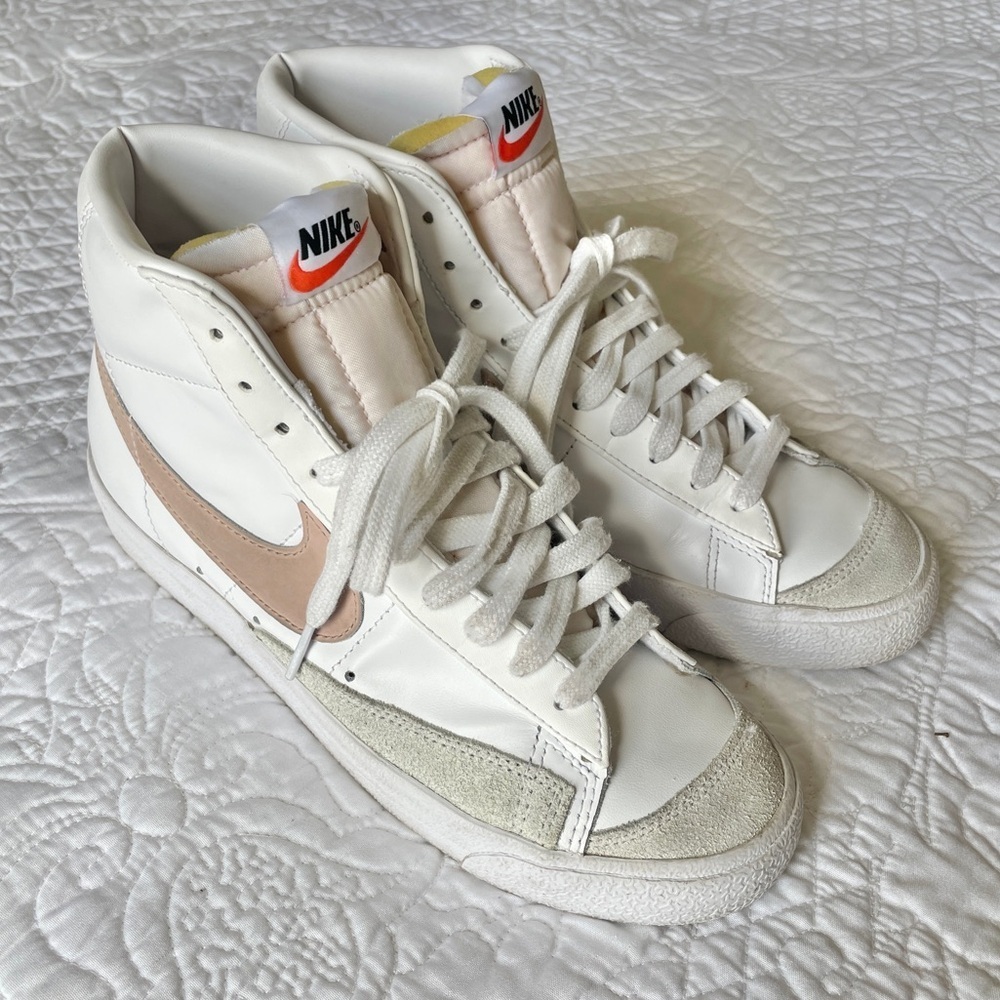 Nike Blazer Mid '77 Vintage Pink White Shoes Sneakers Women’s Size 8.5